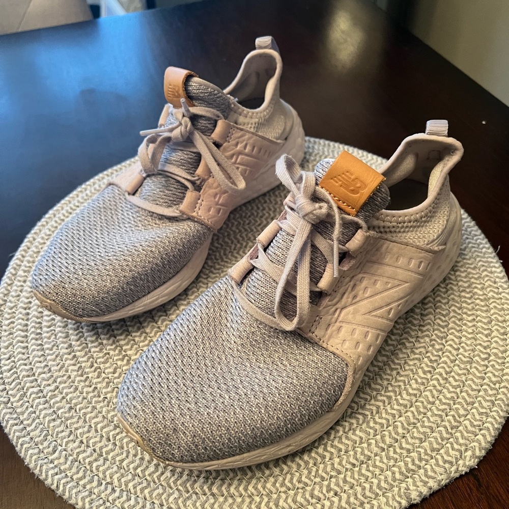 New Balance Women’s Size 10 Sneaker